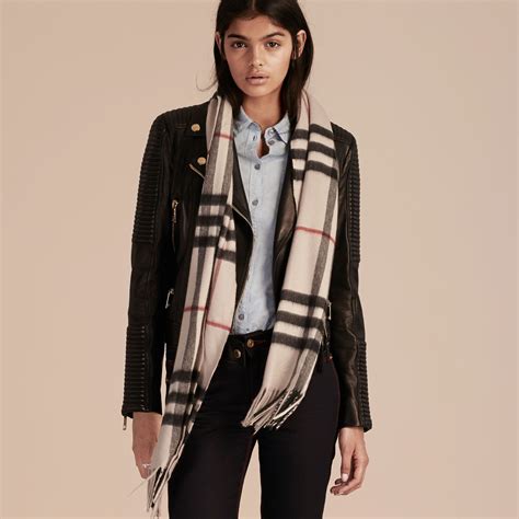 ladies burberry scarf